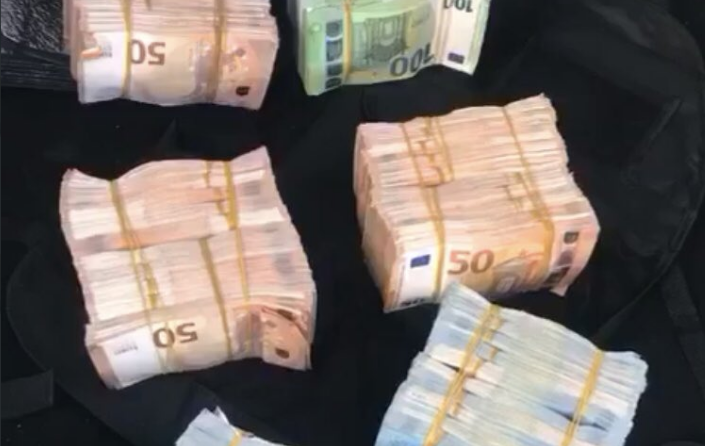 Yeni Ayvatoğlu vakası: Balya balya dolar ve euro AKP’li danışmanlara