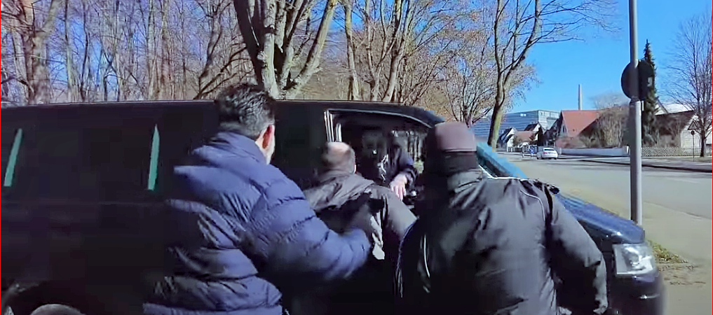 Kaçırılan bir öğretmenin hikayesi: AKP rejiminin icadı, transporterlar filim haline getirildi