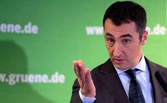 Cem Özdemir: Türkiye, Demirtaş’ı cezaevinden çıkarmıyorsa bunun bedeli olmalı