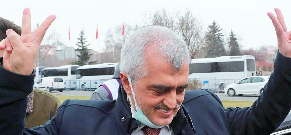 Gergerlioğlu, cezaevinden ilk mesajı yolladı: Zindanda da olsak milletin vekiliyiz