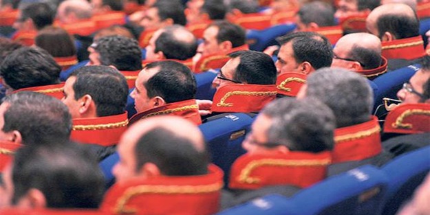 HSK üyeliği için bazı adaylar AKP ve MİT’i referans gösterdi: Cumhurbaşkanının elinden plaket aldım