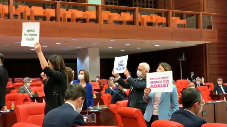 CHP’li 10, HDP’li 10 milletvekili hakkında fezleke hazırlandı