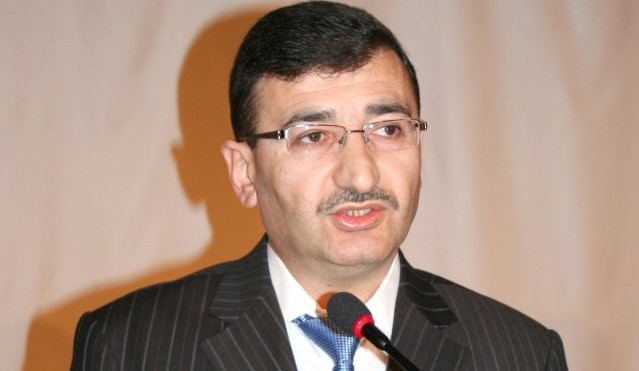 Prof. Dr.  Muhittin Akgül’ün ‘Hakkı Tutup Kaldırmak’ isimli yeni kitabı satışta