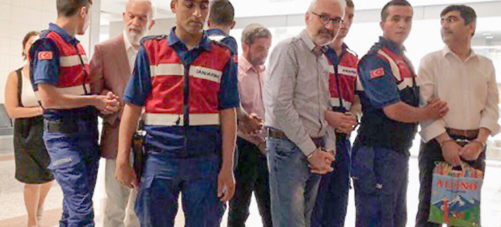 Gazeteci Mustafa Ünal’ın mektubunu paylaşan Elif Çakır: Görünürde suçu yok ama yine de suçlu!