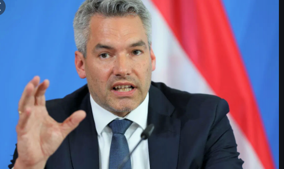 Avusturya İçişleri Bakanı Karl Nehammer : Erdoğan iktidarı “utanmaz” bir rol oynuyor