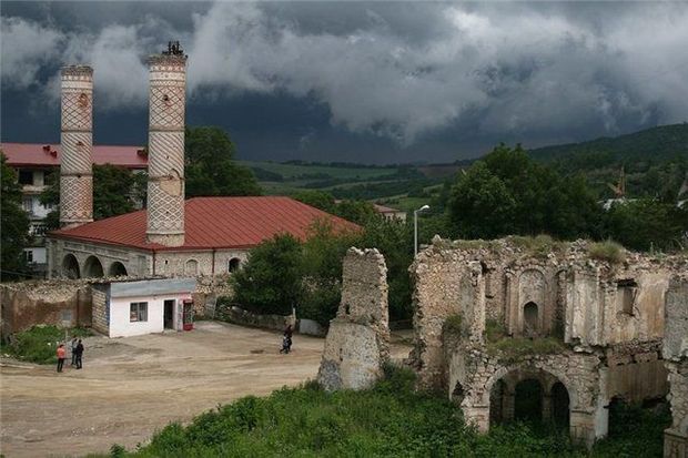 Devlet Bahçeli’nin Şuşa’da okul yapma teklifini Azerbaycan reddetti