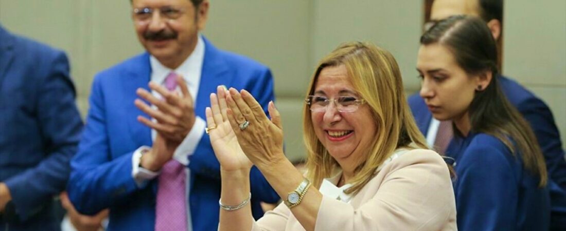 Ruhsar Pekcan, görevden alınmadan çalışanlarını ticari ateşe olarak atamış