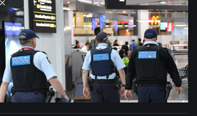 Türkiye’de IŞİD terör örgütüne eleman kazandıran militan, Melbourne dönüşünde yakalandı