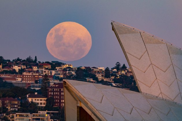 Dolunay, Sydney’de Opera House ile güzel görüntü oluşturdu