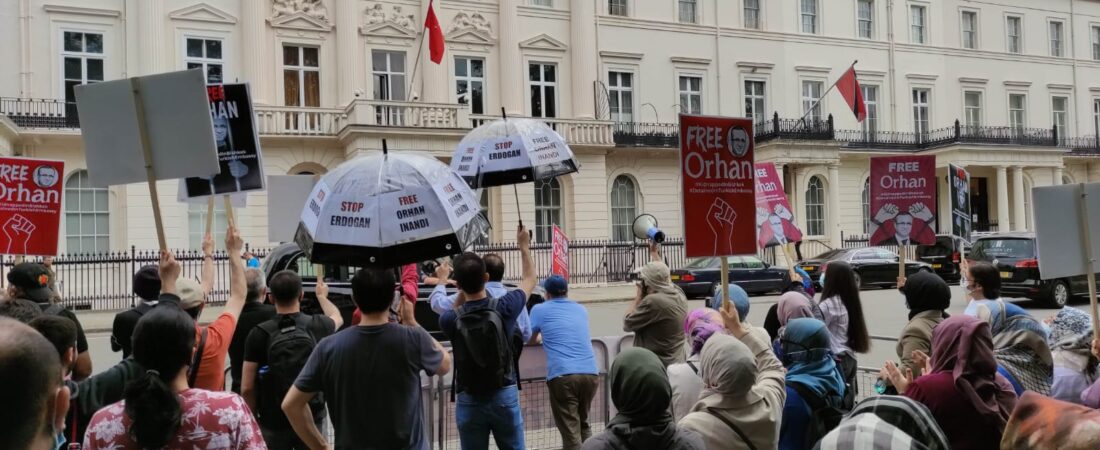 Londra Türk Büyükelçiliği önünden çağrı: Orhan İnandı ve tüm kayıpları bulun