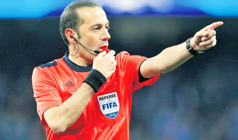 Tarihe geçti: Cüneyt Çakır EURO 2020’de turnuva tarihinde en çok maç yöneten hakem