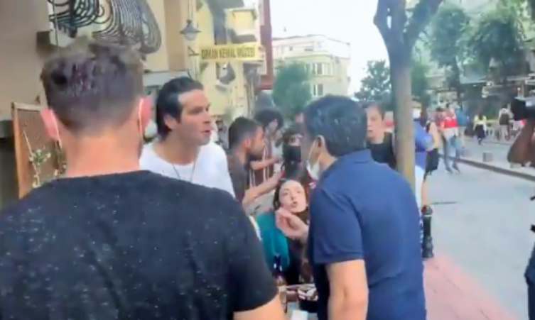 Kafede oturanları gözaltına alan polisin Gökhan Açıkkollu’ya işkence yaptığı iddia edildi