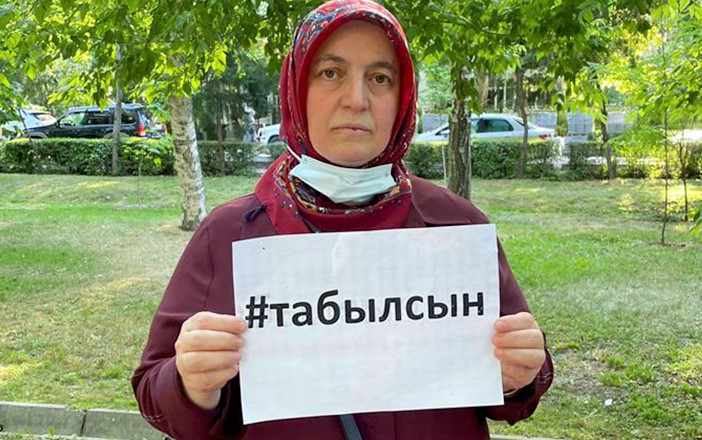 Kaçırılan eğitimci Orhan İnandı’nın eşi: Aldığımız bilgilere göre hâlâ Kırgızistan’da
