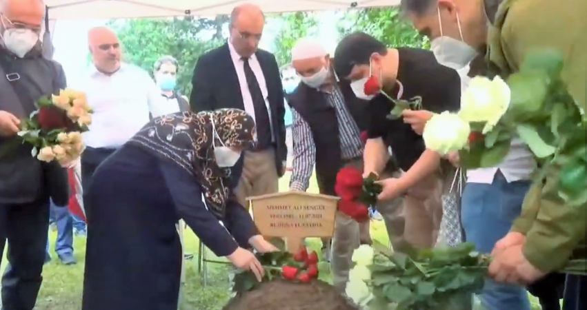 Herkesin Ağabeyi ‘Samsunlu Hoca’ya gözyaşı sel oldu: Mehmet Ali Şengül dualarla ebediyete uğurlandı
