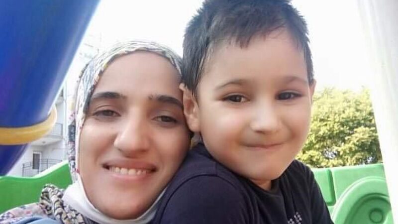 Otizm tedavisi gören Salih’in annesi Zeybegül Yılmaz gözaltına alındı
