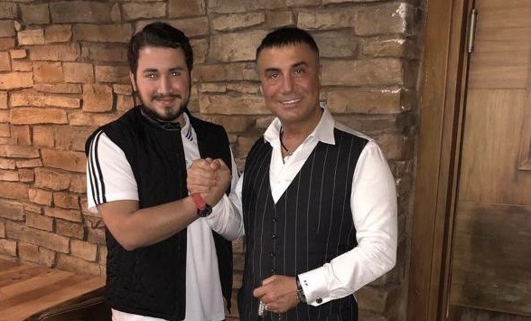 Çakma darbe tel tel: Ahmet Onay, 15 Temmuz gecesi Erdoğan öptüğü için gazilik almış