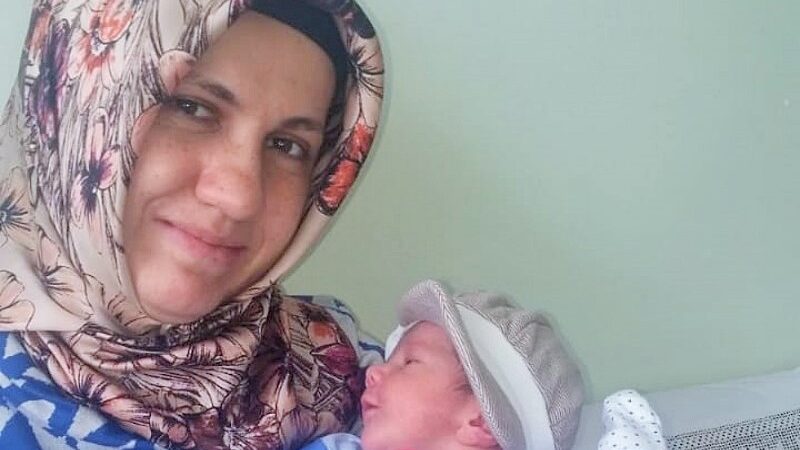 Sekiz aylık hamile Huriye Acun’u 20 gündür hücrede tutuyorlar