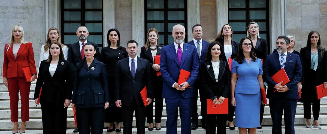 Arnavutluk’u kadınlar yönetecek: 17 kişiden oluşan bakanlar kabinesinin 12’si kadın bakan