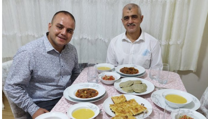 Gergerlioğlu ve Saçılık’ı evinde misafir eden KHK’lı Semih Akkuş’a ‘gözdağı’ operasyonu