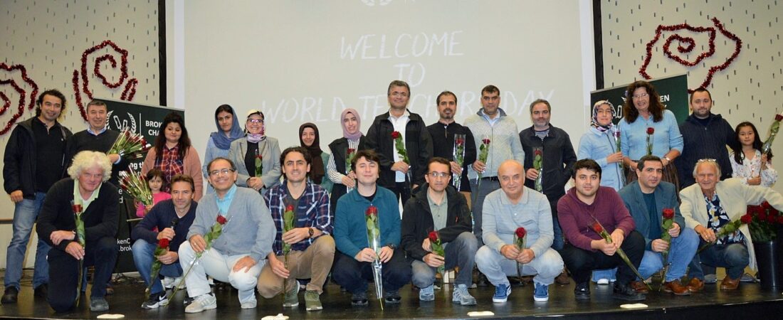 Sürgündeki eğitimciler ‘Dünya Öğretmenler Günü’nde unutulmadı: Hollanda kazandı, Türkiye kaybetti