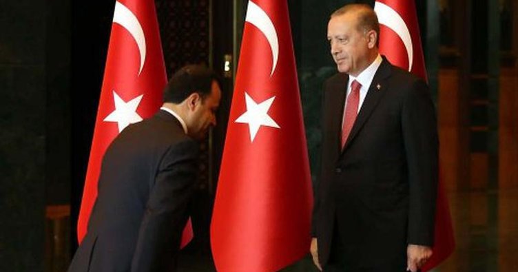 AYM Başkanı Zühtü Arslan: Cübbeyle siyaset, cübbesiz yargılama olmaz