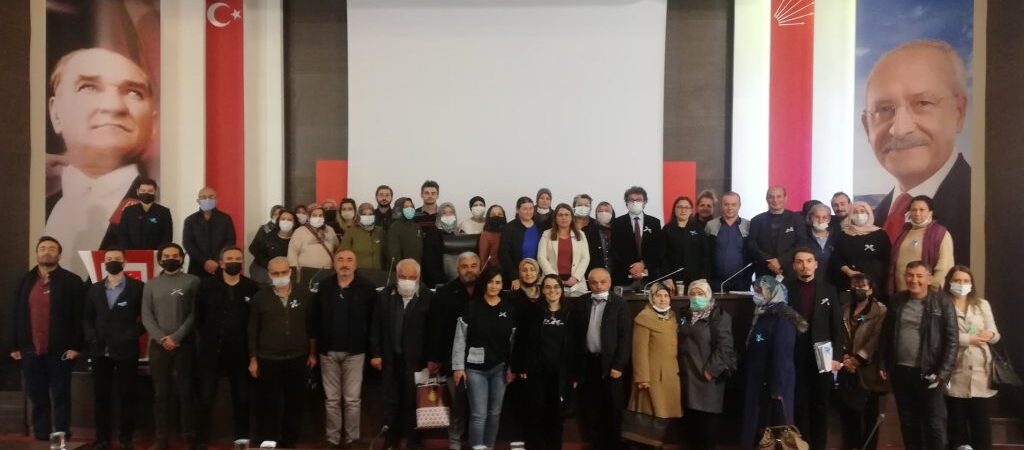 CHP tutuklu askeri öğrencilerin ailelerini ağırladı: Adalet taleplerini dinledik