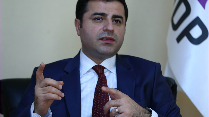 Demirtaş’tan hapis cezası verilen eşi Başak Demirtaş’a destek: Allah insana, düşmanının bile merdini nasip etsin