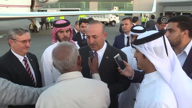 Katarlı gazeteciden Çavuşoğlu’na şok soru: Buraya mali destek istemek için mi geldiniz?