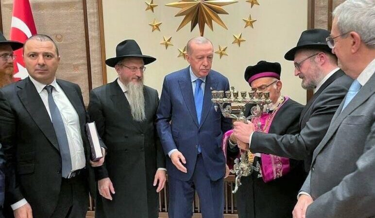 Saray’da ağırlanan haham: Erdoğan’ın özel uçakla bizi Ankara’ya getirtmesi ve akşam yemeğinde ağırlamasını şaşkınlıkla karşıladık