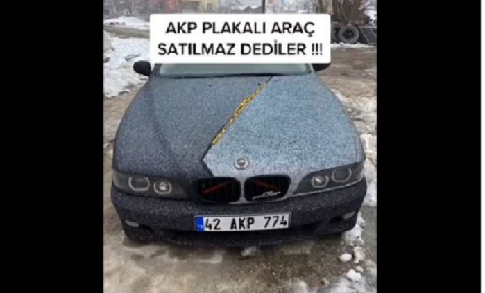 Sosyal medyada büyük tepki: AKP plaka başına bela oldu, aracını satamıyor