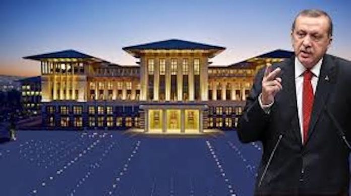 Millet aç ve çaresiz: Rejimin Saray’larına bu yıl 470 milyon lira daha harcanacak!