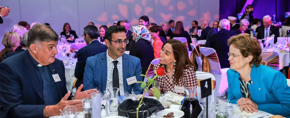 Geceye milli futbolcu Bruce Djite de katıldı: Dostluk ve Diyalog iftarına, devlet ve hükümetten üst düzey katlım