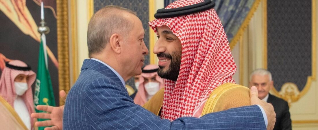 Erdoğan, Kaşıkçı’nın katili olarak işaret ettiği Prens Selman’la kucaklaştı