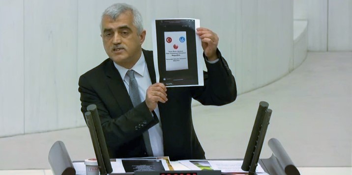 Irçılığa dikkat çeken Gergerlioğlu: Kürtçe şarkı söyledikleri için saldırıya uğrayan üniversiteliler okulu bıraktı
