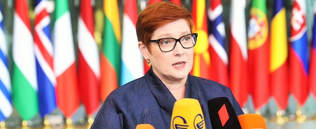 Bakan Payne: Rusya’nın Ukrayna’yı  işgali nedeniyle, 67 kişiye mali yaptırım ve uçuş yasağı uygulanacak
