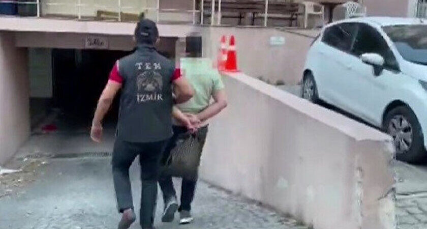 İzmir’de TEM polisi dronla çekip medyaya servis etti: 21 kişiye ters kelepçeli gözaltı