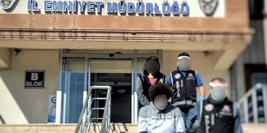 Cemaatin ‘yeniden yapılanması’ iftirasıyla gözaltına alınan 14 kız öğrenciden 3’ü tutuklandı