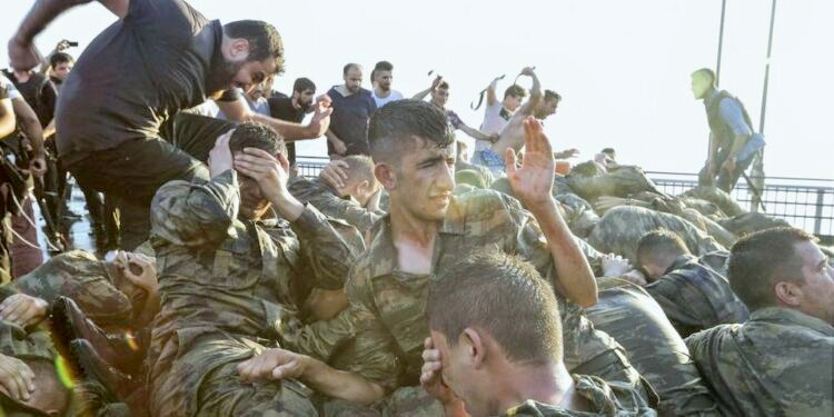 15 Temmuz’un en yakın tanıkları konuşacak: İftira attılar, linç ettiler, hapsettiler ve hayat hakkı dahi tanımadılar