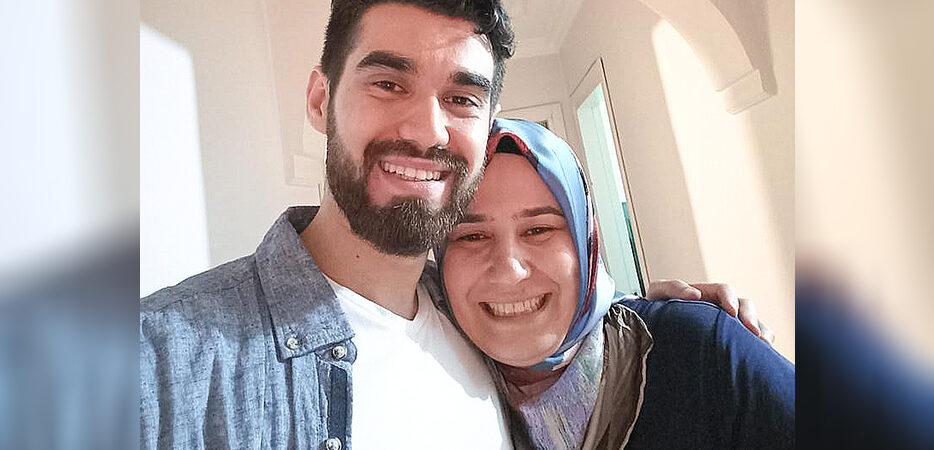Melek Çetinkaya: İçerideki evlatlarımın hepsini alana kadar mücadeleye devam