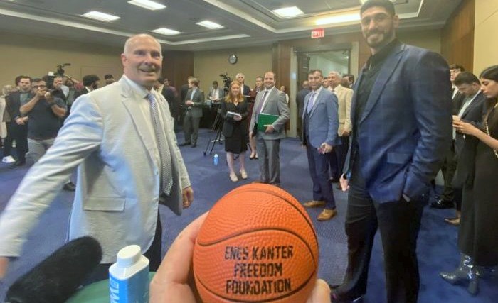Siyasi ve kongre üyeleri Enes Kanter Vakfı’nda buluştu: “Kınama yetmez, artık hareket zamanı”