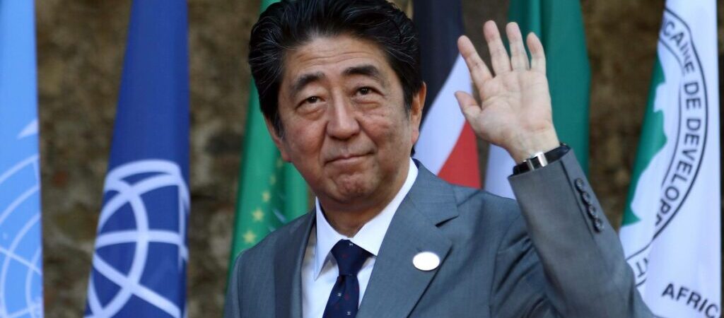 Eski Japonya Başbakanı Şinzo Abe’ye silahlı saldırı
