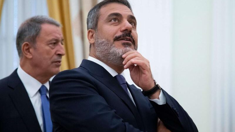 Belgeleriyle yayınlandı: Akar ve Fidan, Meclis ‘Darbe Araştırma Komisyonu’na 9 kez çağrıldı, gitmemişler