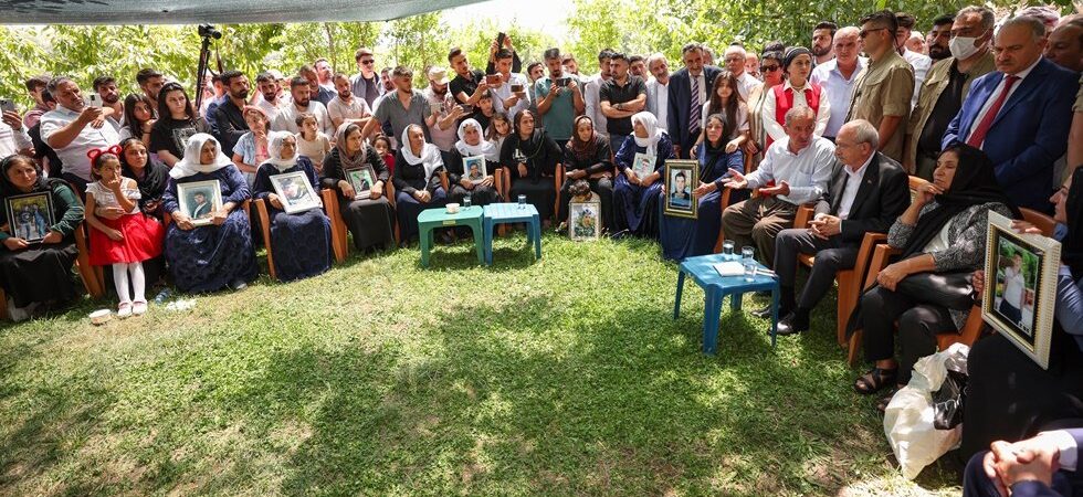 Roboskili ailelerden Kılıçdaroğlu’na: ‘Sadece söz vermekle kalmayın’