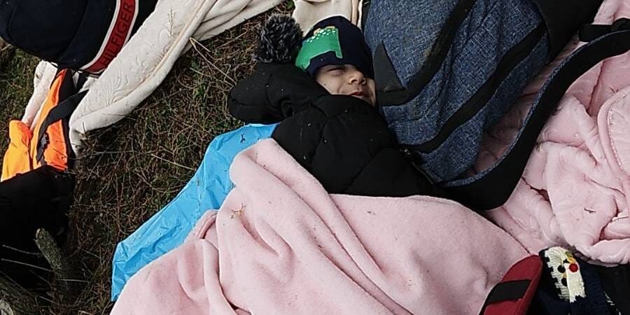 Meriç’te insanlık dramları devam ediyor: Nehrin ortasında doğum yaptı