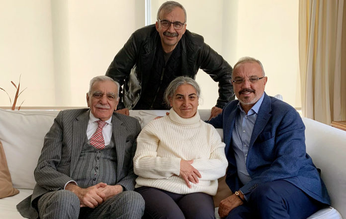 Sırrı Süreyya Önder, Ahmet Türk ve Sırrı Sakık’tan Aysel Tuğluk’a ziyaret