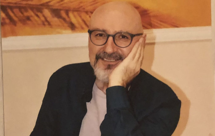 Tutsak gazeteci Mustafa Ünal sevdiklerine Nazım Hikmet’in şiiriyle seslendi