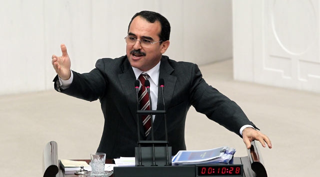 AKP’li eski Adalet Bakanı: Demirtaş’ın Diyarbakır’a götürülmesi kararı Adalet Bakanlığı’nı aşar