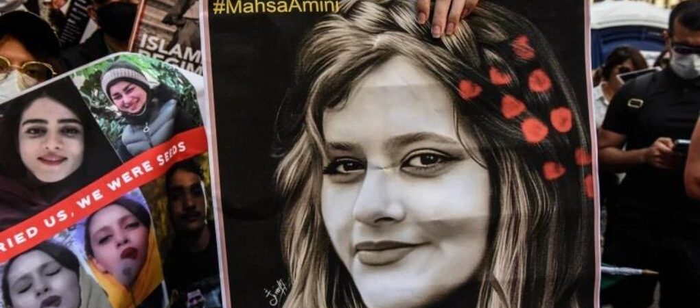 Devrim Muhafızları’ndan katliam itirafı: ‘300’den fazla insan öldürüldü’