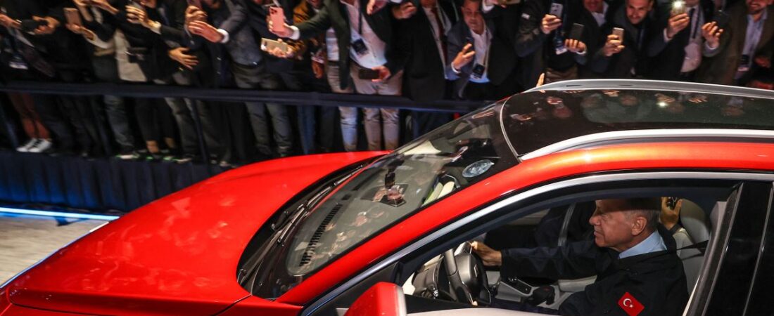 Eski AKP’li Kınıklıoğlu’ndan TOGG iddiası: İtalya’daki Pininfarina tesislerinde üretildi