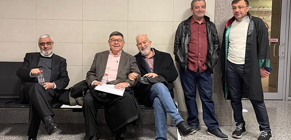 Zaman yazarlarına düşman cezası: Duruşumuzdan dolayı bu dayağı yedik
